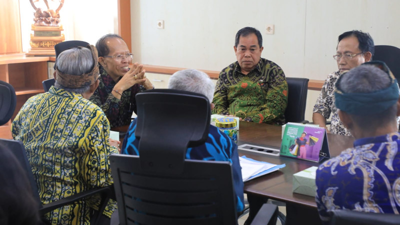 Pasraman Swastika Depok Temui Dirjen Bimas Hindu Sinkronkan Program Pendidikan Keagamaan